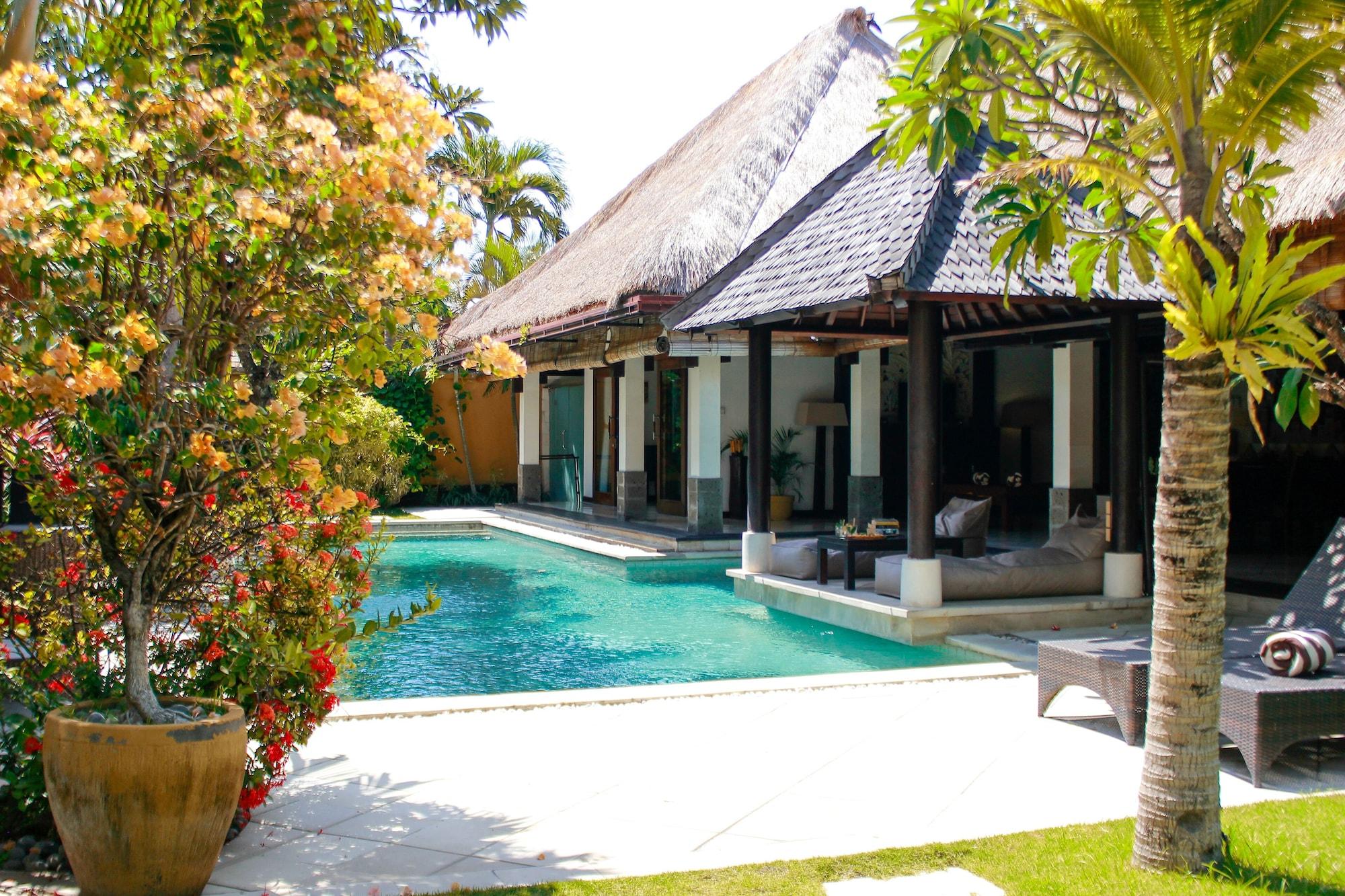 Hotel Maya Sayang Bali 4*