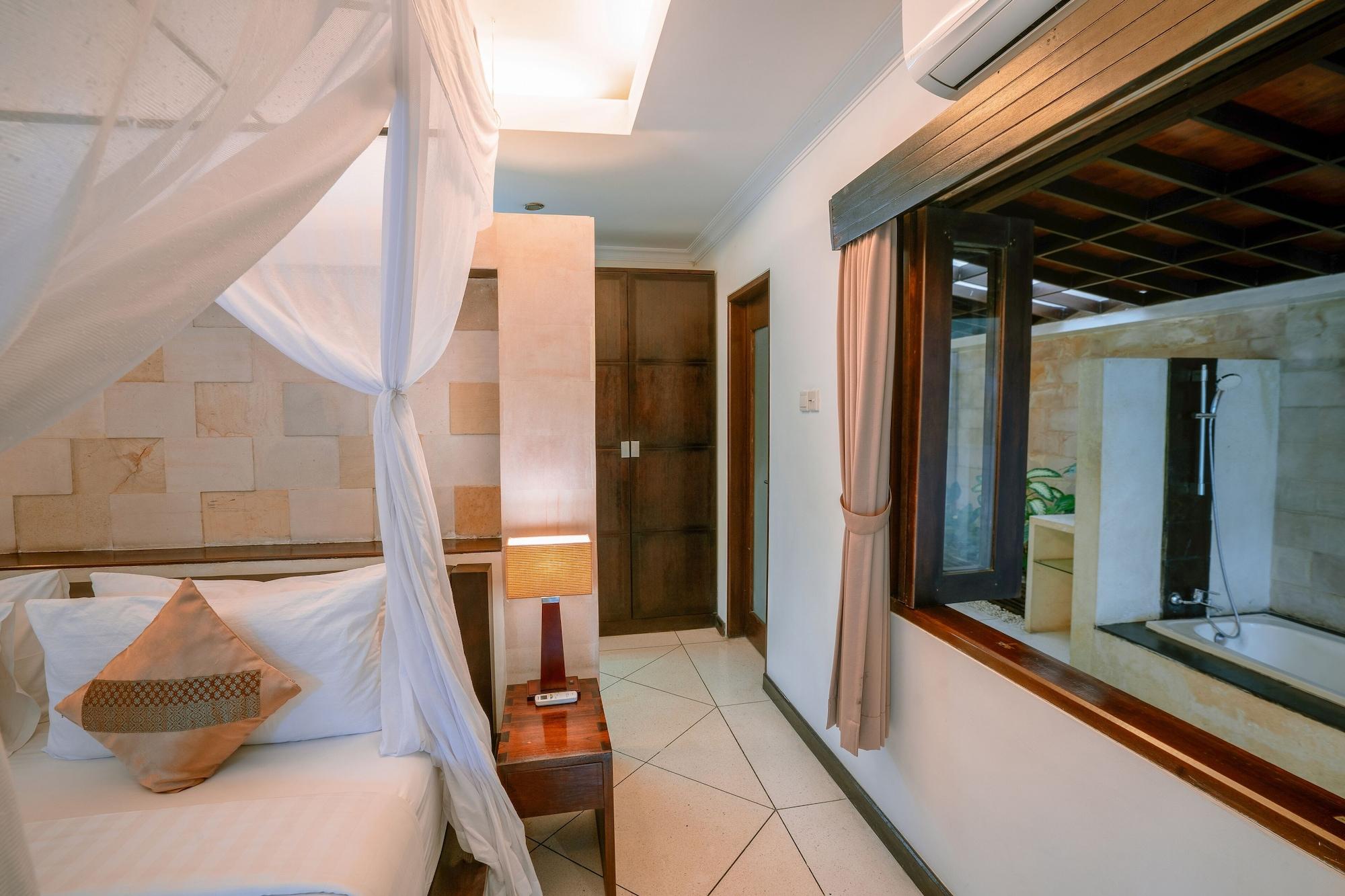 Hotel Maya Sayang Bali 4*